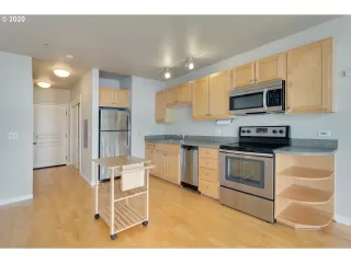 Photo #1: 20694903 Listing