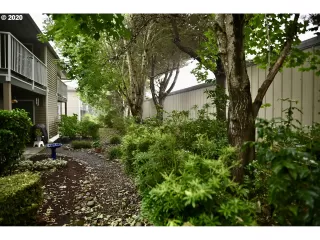 Photo #2: 20695867 Listing