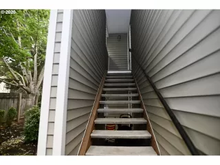 Photo #4: 20695867 Listing