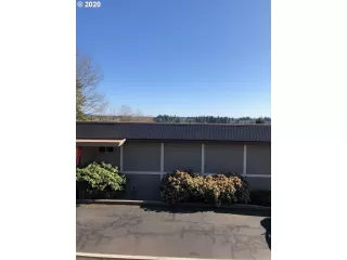 Photo #2: 20695963 Listing