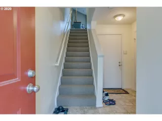 Photo #2: 20696375 Listing