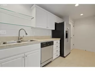 Photo #1: 20696613 Listing 