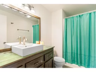 Photo #5: 20696819 Listing