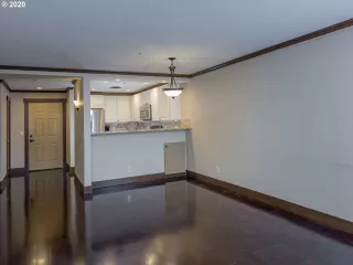 Photo #4: 20697385 Listing 