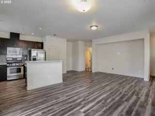 Photo #5: 20697411 Listing 