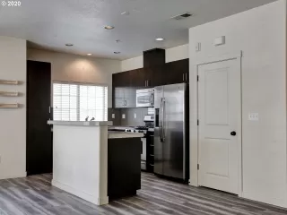 Photo #6: 20697411 Listing 