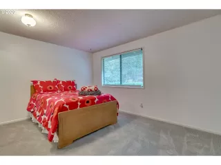 Photo #6: 20697434 Listing