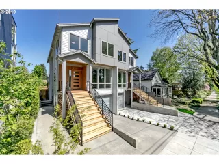 Photo #1: 20698104 Listing