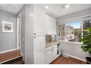 Photo #1: 20698310 Listing