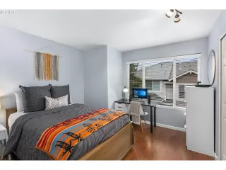 Photo #6: 20698310 Listing