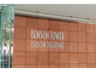 Photo #5: 20698397 Listing