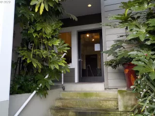 Photo #2: 20698783 Listing