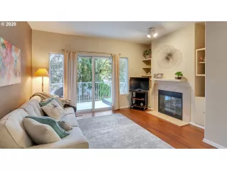 Photo #4: 20698816 Listing