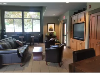 Photo #2: 20698936 Listing 