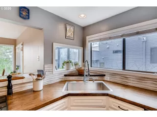 Photo #1: 20699275 Listing