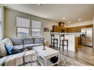 Photo #4: 20699522 Listing 