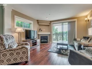 Photo #5: 20699892 Listing 