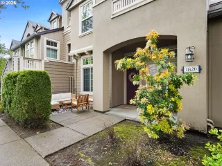 Photo #2: 207054666 Listing 