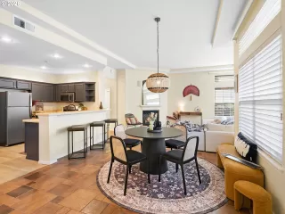 Photo #5: 207054666 Listing 