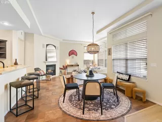 Photo #6: 207054666 Listing 