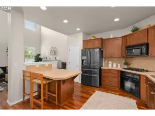 More Details about MLS # 207436130 : 11617 SW WATERTHRUSH TER