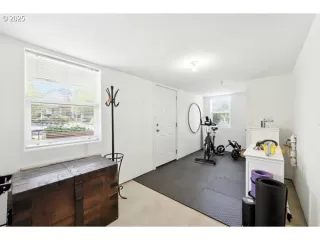 Photo #5: 207860762 Listing 