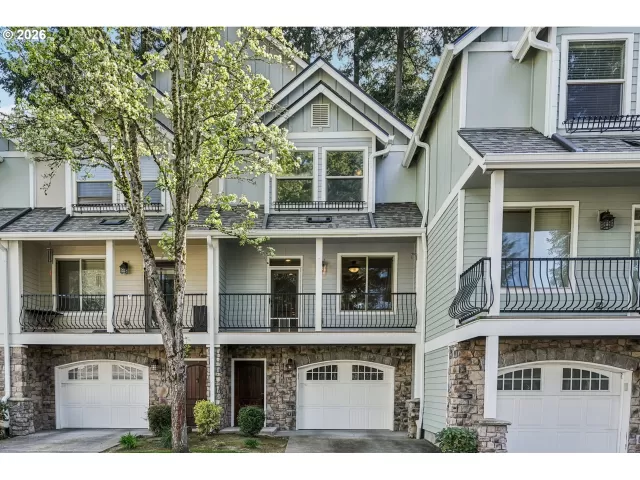 MLS: 208505866 Condo For Sale