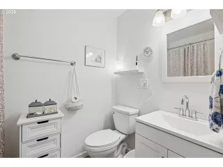 Photo #4: 208564879 Listing 