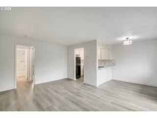 Photo #1: 209112595 Listing 