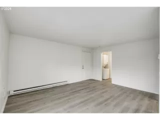 Photo #2: 209112595 Listing 