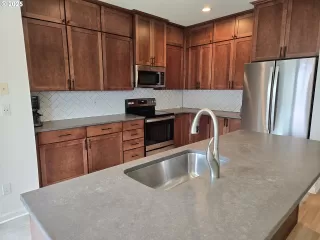 Photo #1: 210001040 Listing 