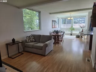 Photo #4: 210001040 Listing 