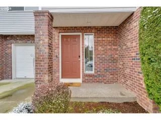 Photo #2: 21000737 Listing