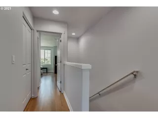 Photo #6: 21001026 Listing 