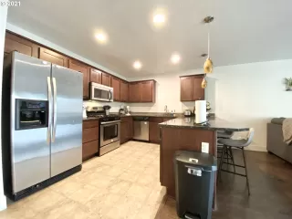 Photo #3: 21001167 Listing 