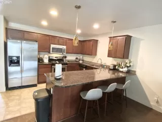 Photo #5: 21001167 Listing 