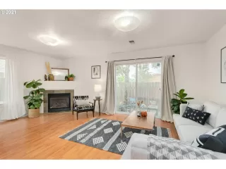 Photo #3: 21001693 Listing 