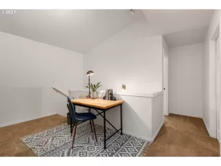 Photo #6: 21001693 Listing 