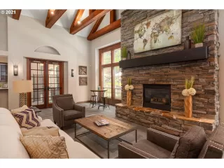 Photo #3: 21002042 Listing