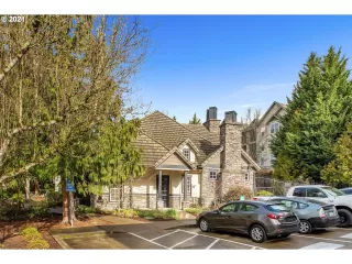 Photo #6: 21002042 Listing