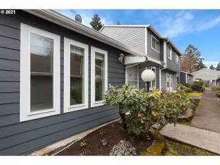 Photo #2: 21002455 Listing