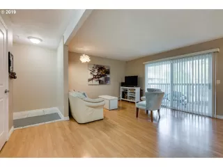 Photo #3: 21002691 Listing 