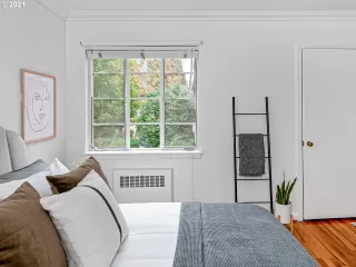 Photo #4: 21002713 Listing 