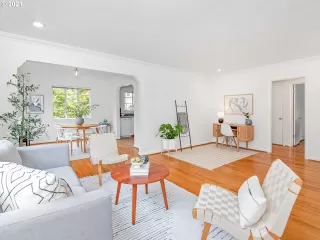 Photo #6: 21002713 Listing 