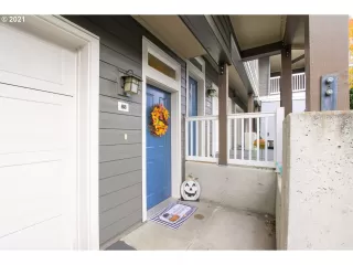 Photo #2: 21003056 Listing 