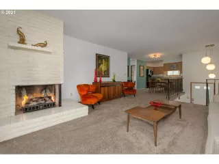 Photo #3: 21003287 Listing