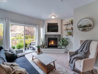 Photo #2: 21004067 Listing 