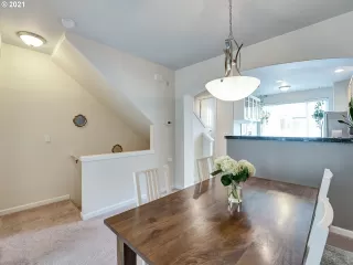 Photo #5: 21004067 Listing 