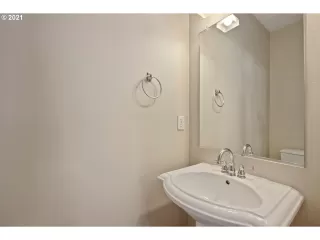 Photo #2: 21004224 Listing