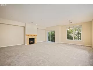 Photo #4: 21004224 Listing